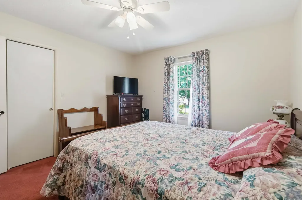 201 Colonial Avenue Somerset KY 42501
