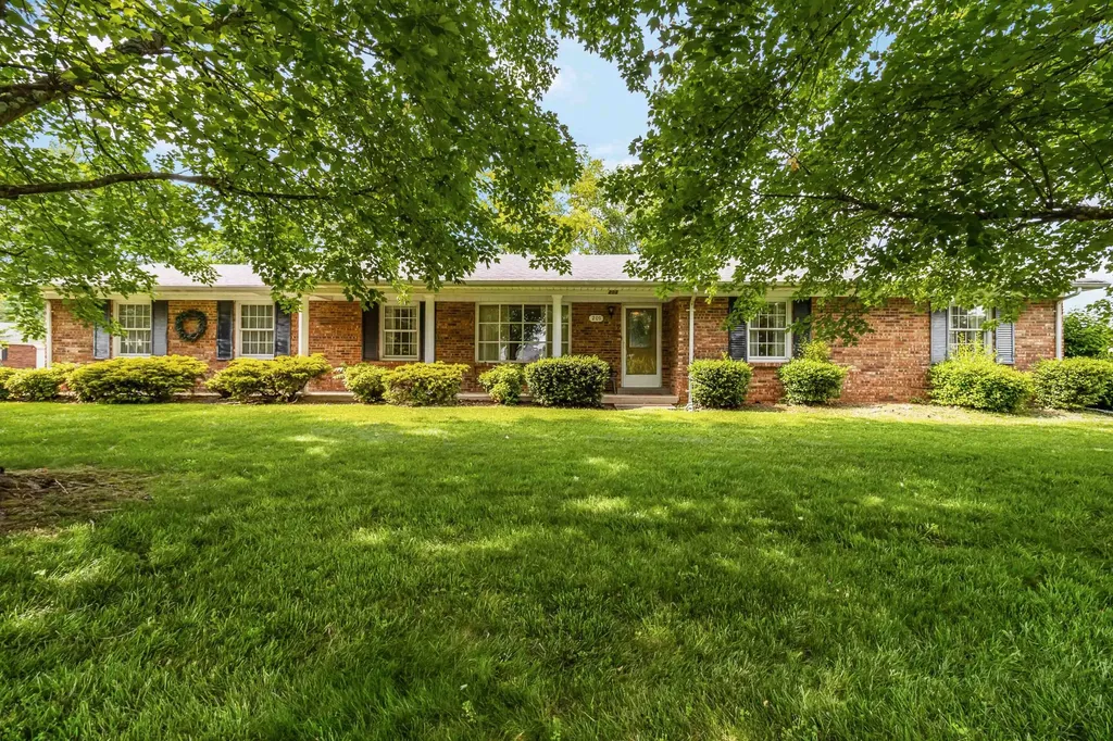201 Colonial Avenue Somerset KY 42501