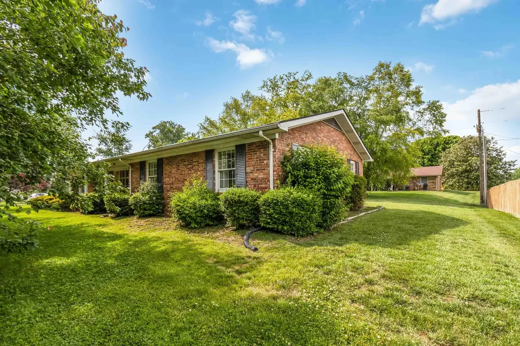 201 Colonial Avenue Somerset KY 42501
