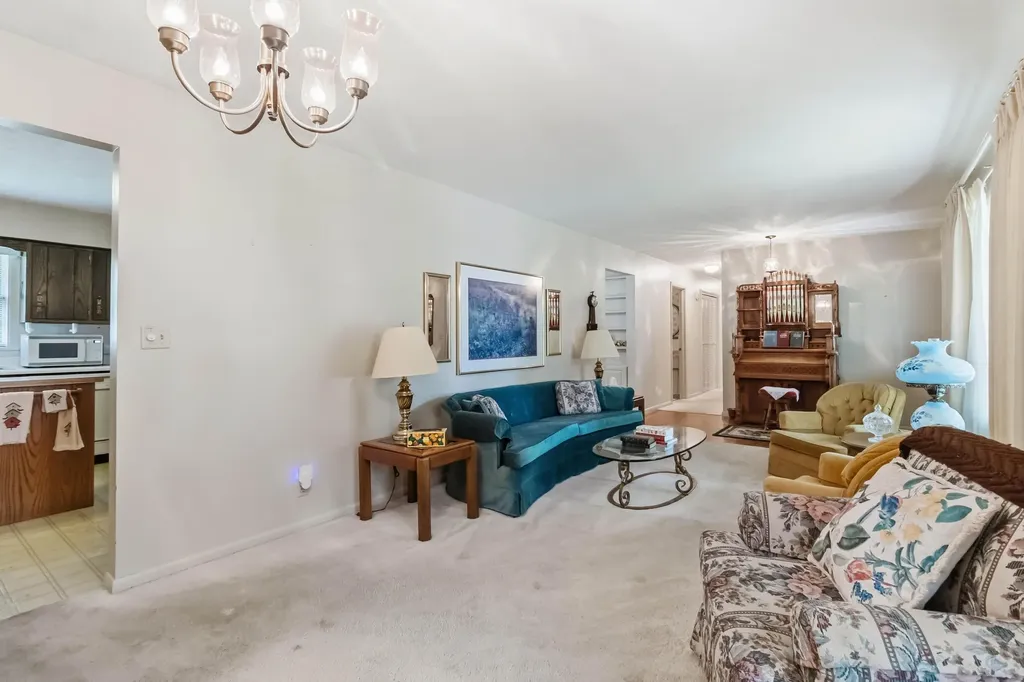 201 Colonial Avenue Somerset KY 42501