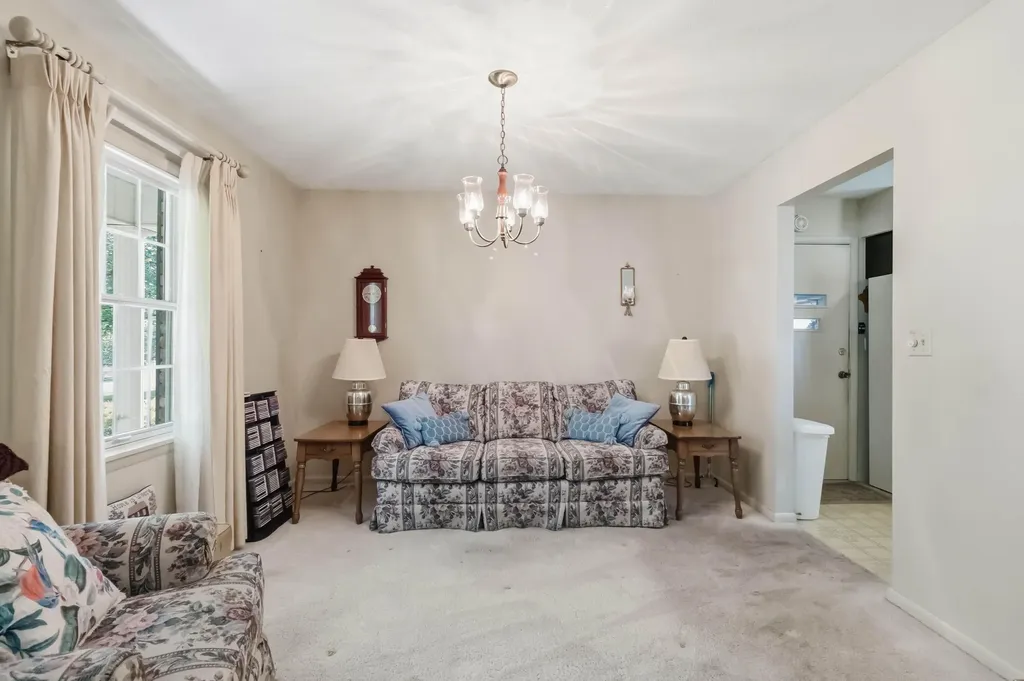 201 Colonial Avenue Somerset KY 42501