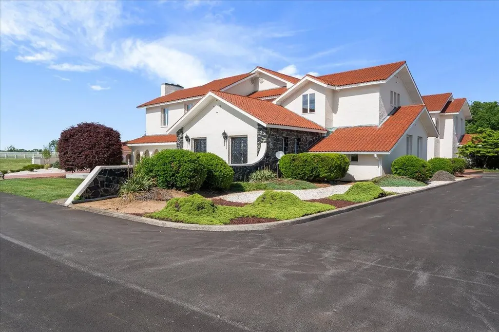 8897 Rockwell Road Lexington KY 40509