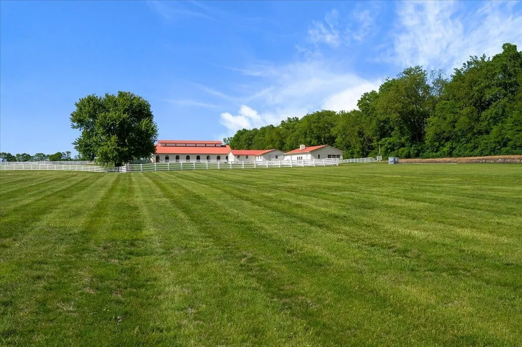 8897 Rockwell Road Lexington KY 40509