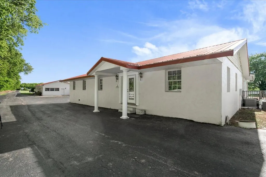 8897 Rockwell Road Lexington KY 40509