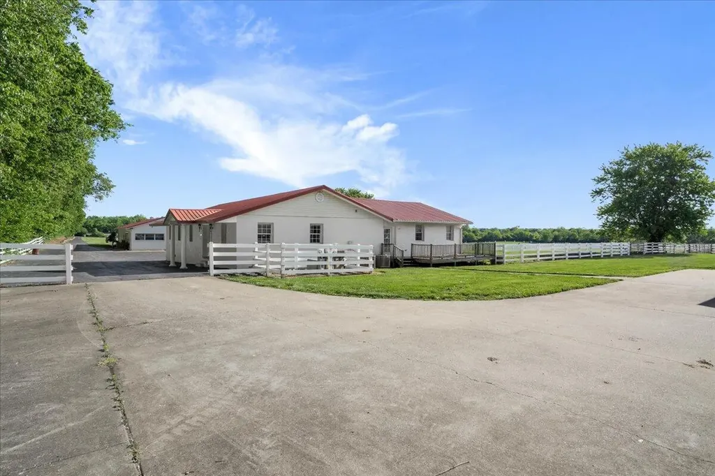 8897 Rockwell Road Lexington KY 40509