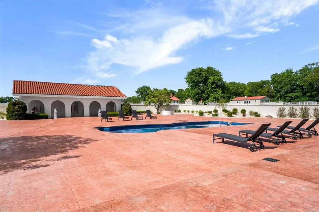 8897 Rockwell Road Lexington KY 40509