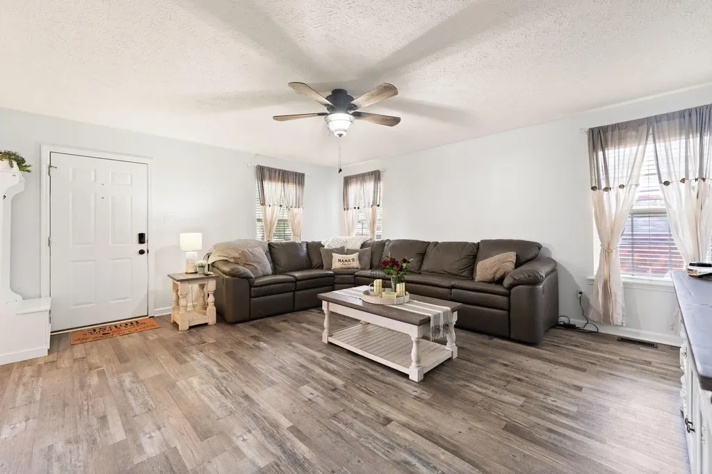 104 Bridgeway Court Nicholasville KY 40356