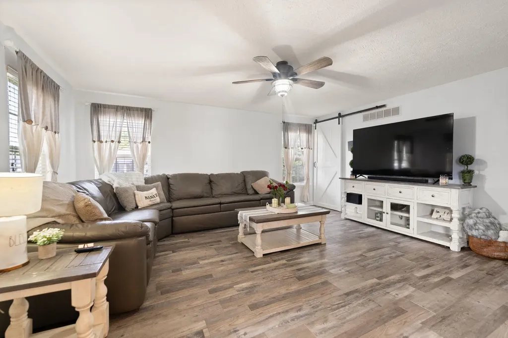 104 Bridgeway Court Nicholasville KY 40356