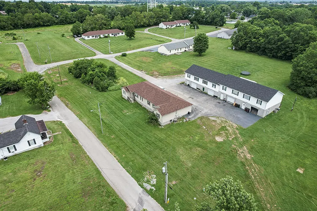 145-149 Spring Street Harrodsburg KY 40330