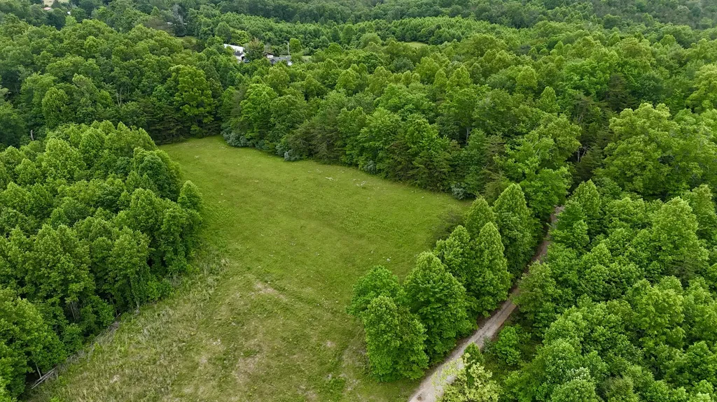 9999 Auger Springs Road Corbin KY 40701