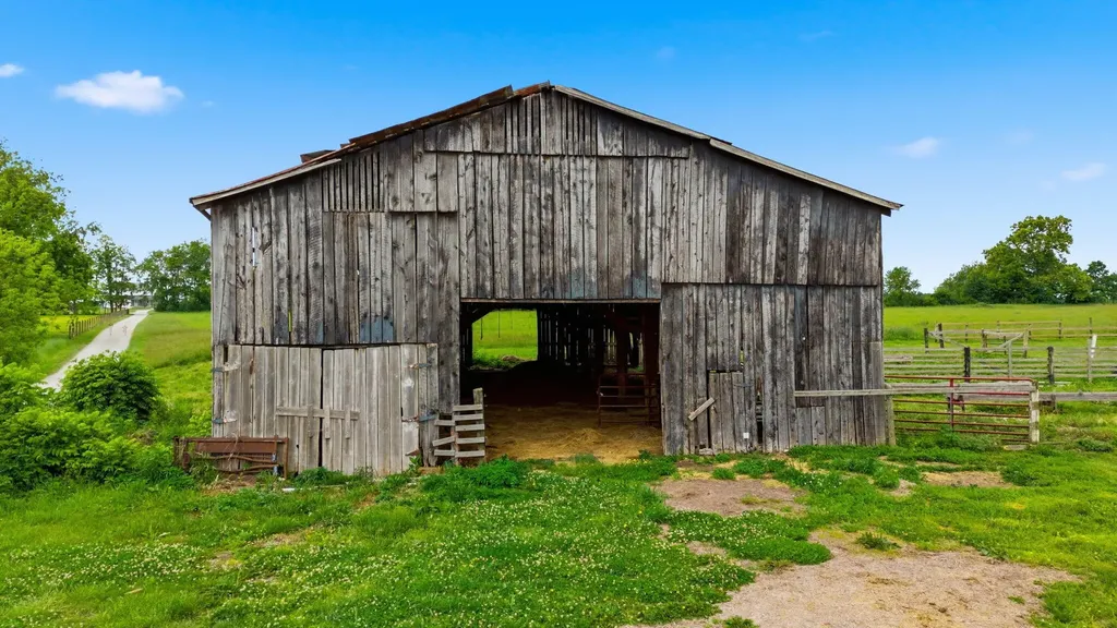 313 Jay Road Owingsville KY 40360