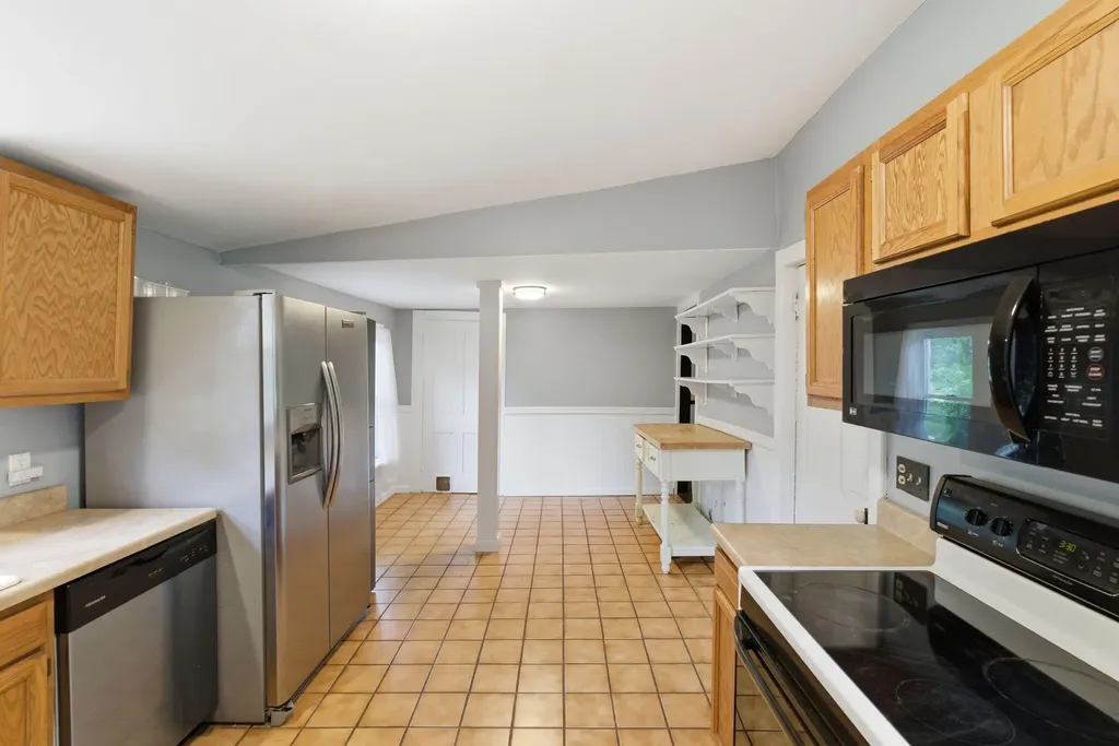 115 High Street Versailles KY 40383