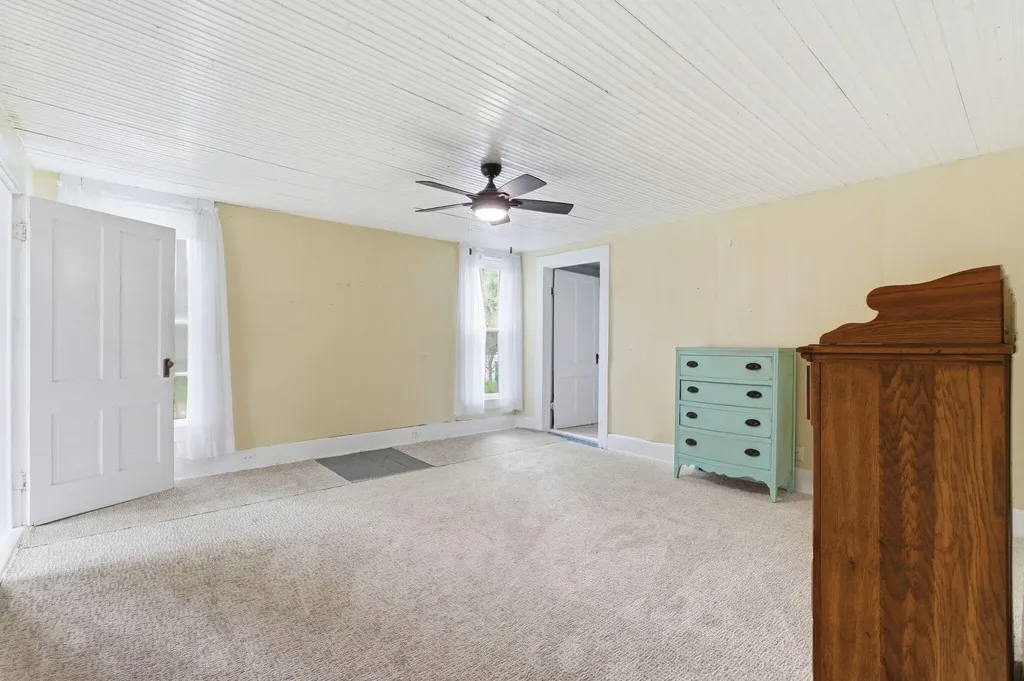 115 High Street Versailles KY 40383