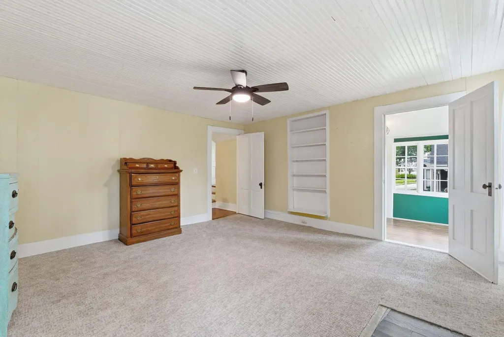 115 High Street Versailles KY 40383