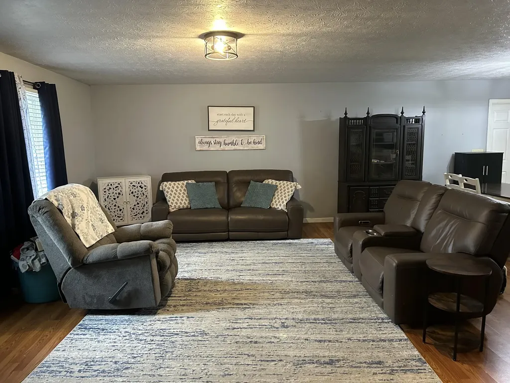 39 Dustin Lane Eubank KY 42567