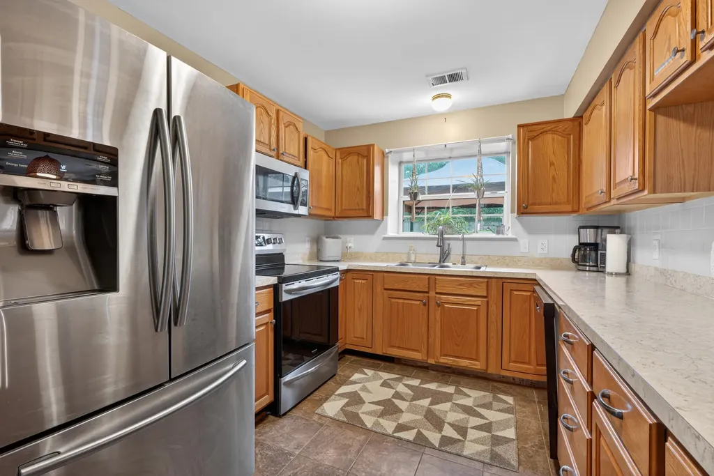 216 Redding Road Georgetown KY 40324
