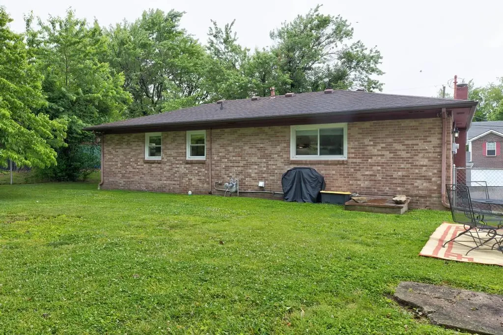 138 Oliver Drive Richmond KY 40475