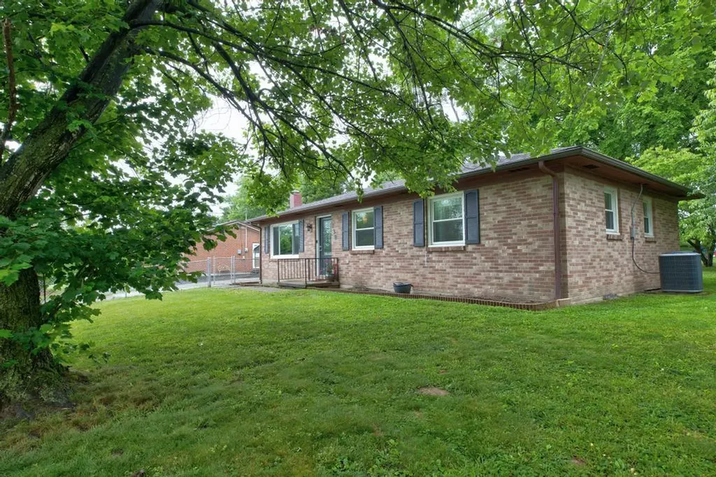 138 Oliver Drive Richmond KY 40475