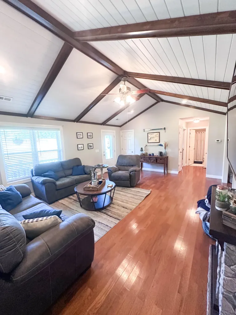 120 Cascade Circle Jamestown KY 42629