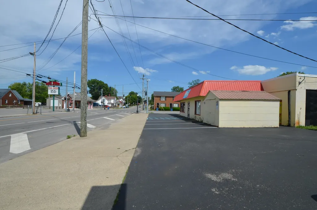 120 E Lexington Street Harrodsburg KY 40330