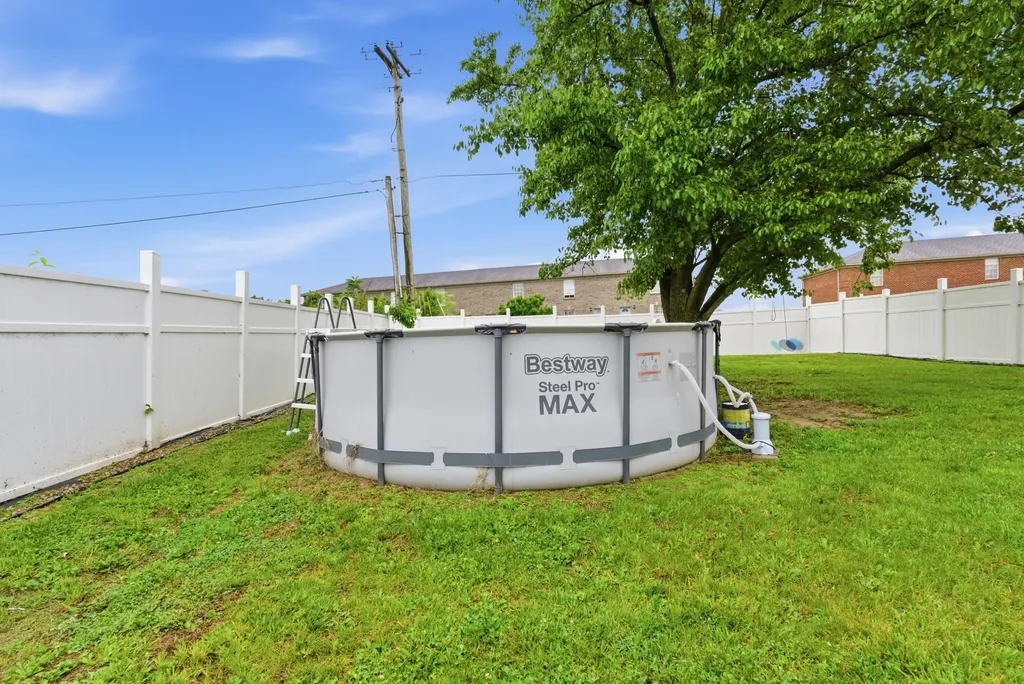 1000 Jd Circle Berea KY 40403