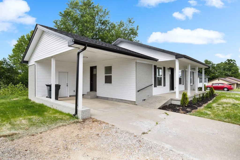 160 Mays Subdivision Road Beattyville KY 41311