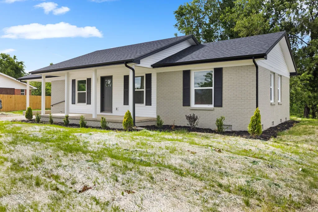 160 Mays Subdivision Road Beattyville KY 41311