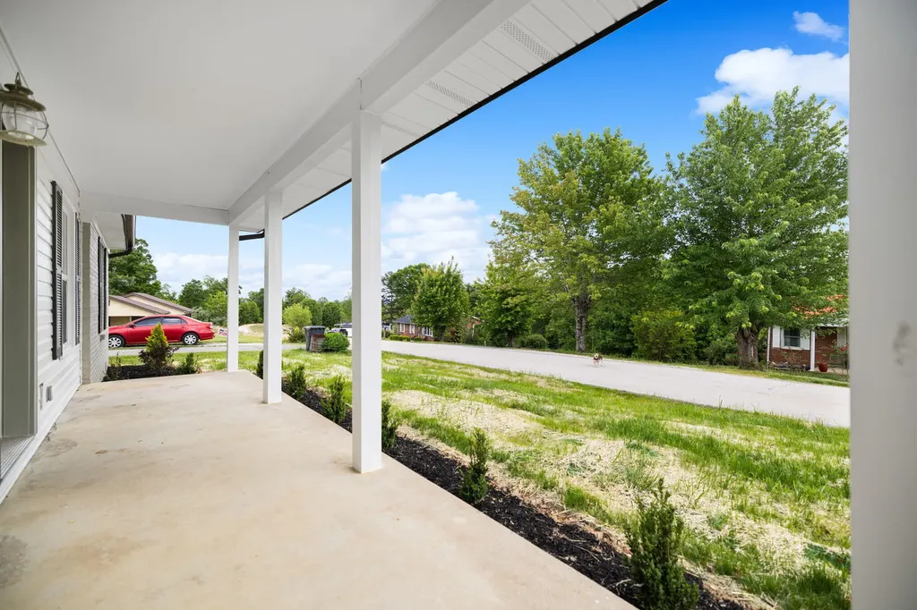 160 Mays Subdivision Road Beattyville KY 41311