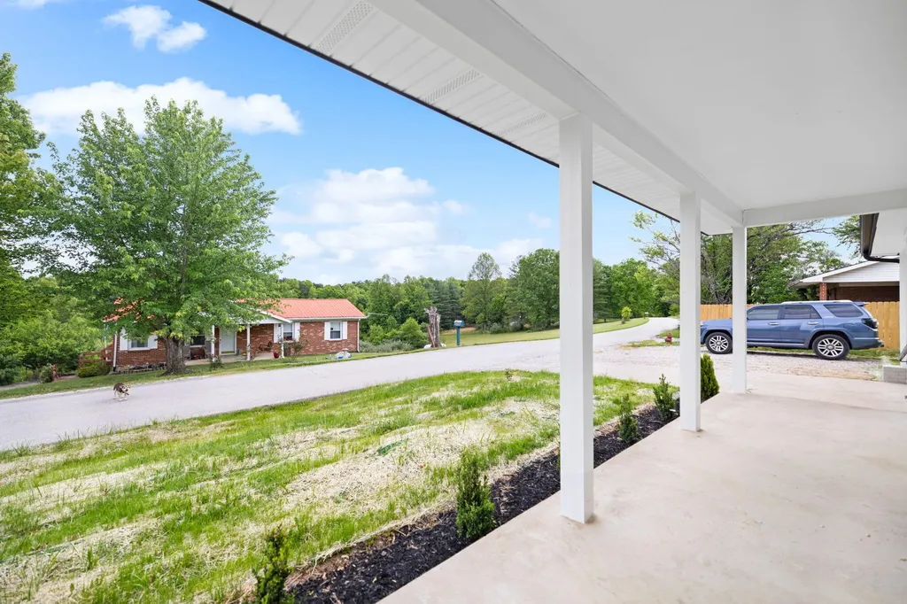 160 Mays Subdivision Road Beattyville KY 41311