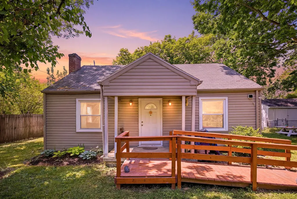 173 1/2 E Main Street Frankfort KY 40601