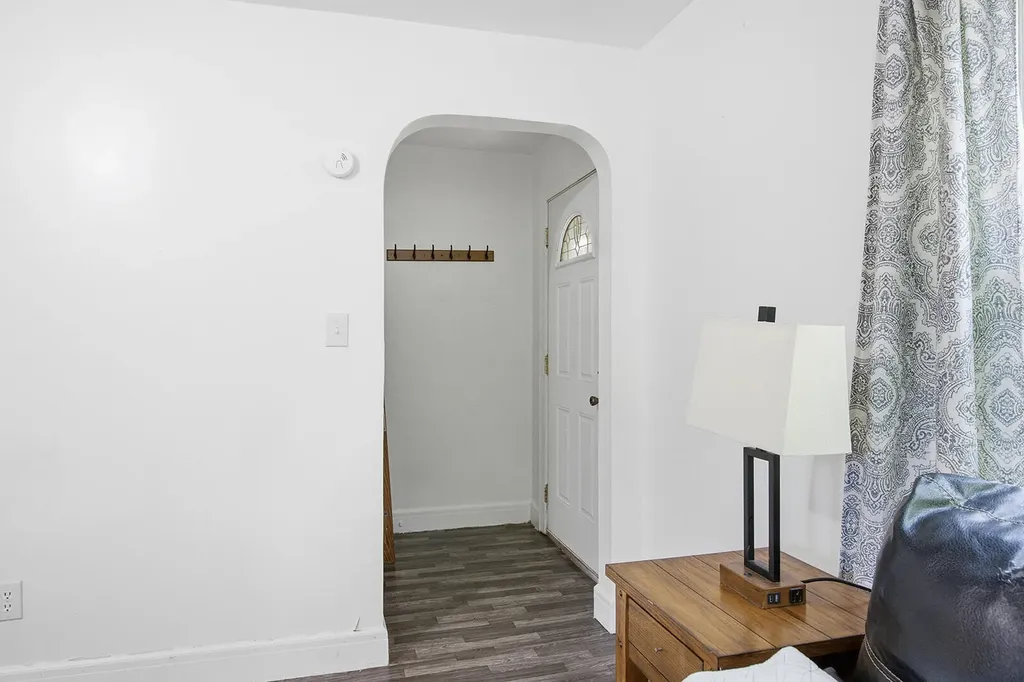 173 1/2 E Main Street Frankfort KY 40601