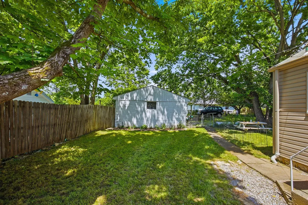 173 1/2 E Main Street Frankfort KY 40601