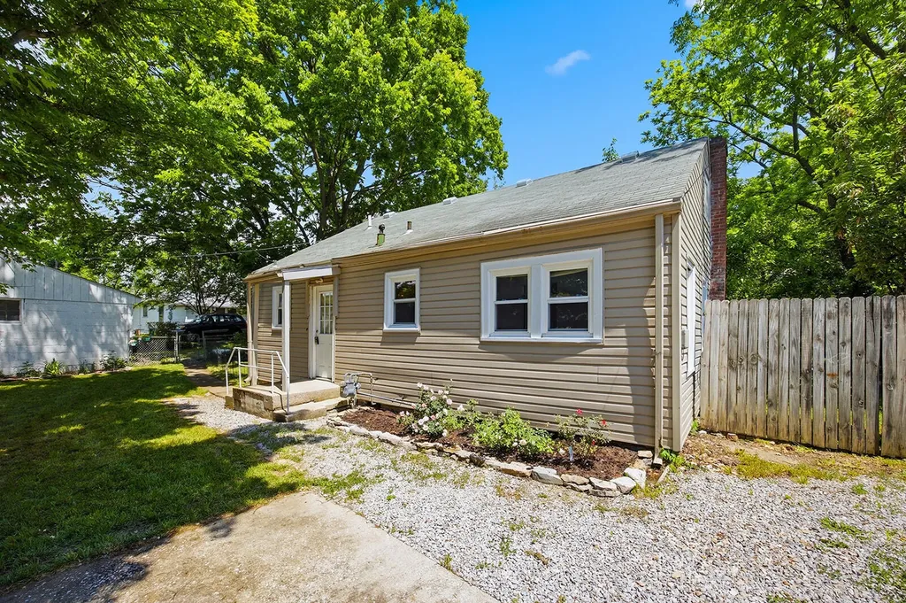 173 1/2 E Main Street Frankfort KY 40601