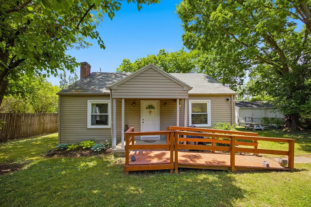173 1/2 E Main Street Frankfort KY 40601