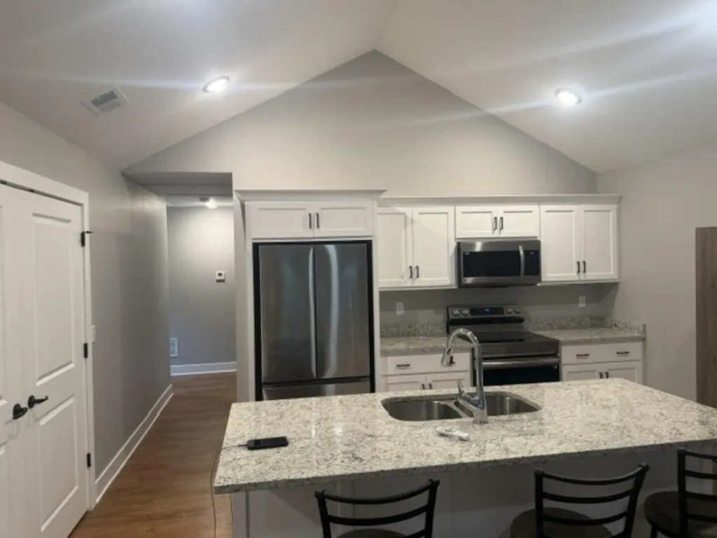 707 Edelen Avenue Bardstown KY 40004