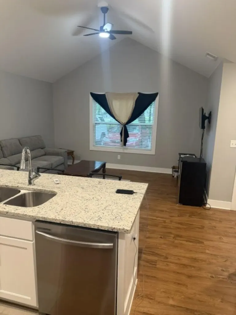 707 Edelen Avenue Bardstown KY 40004