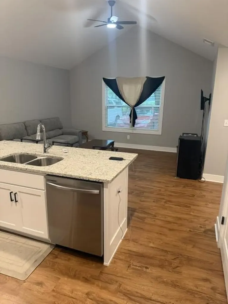 707 Edelen Avenue Bardstown KY 40004