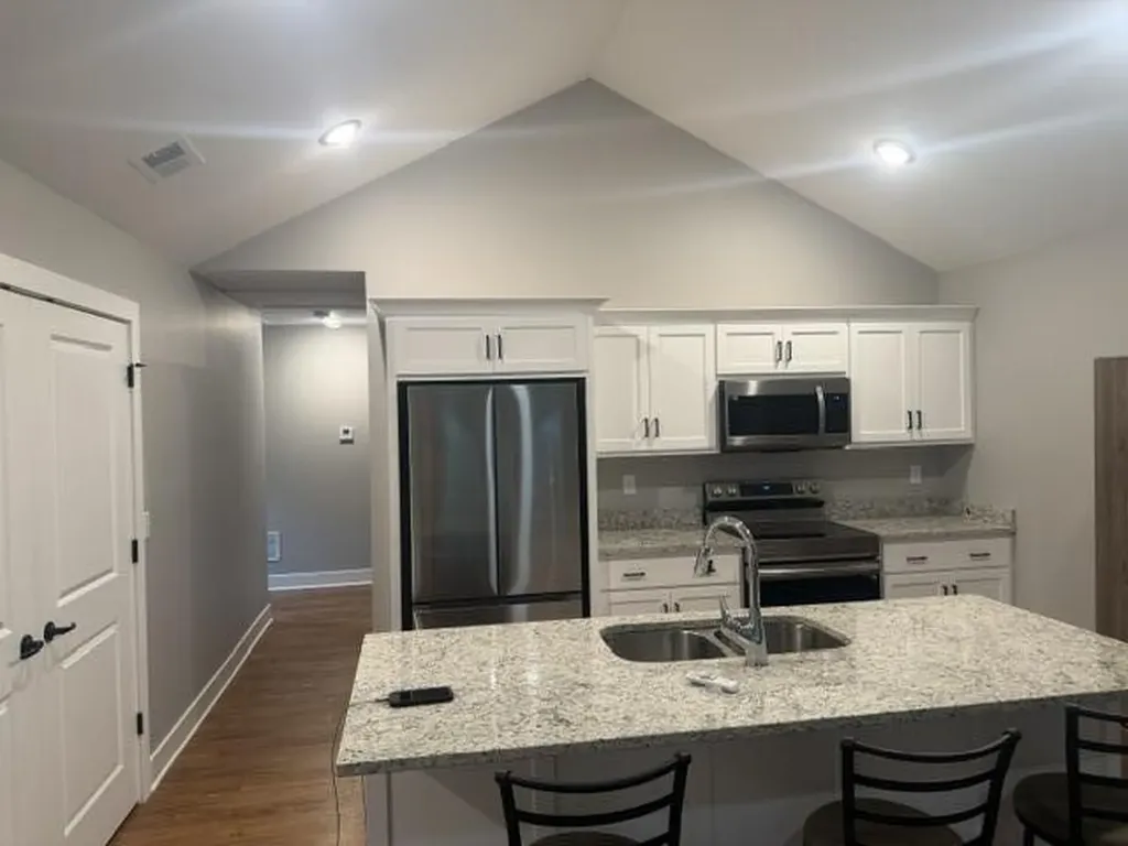 707 Edelen Avenue Bardstown KY 40004