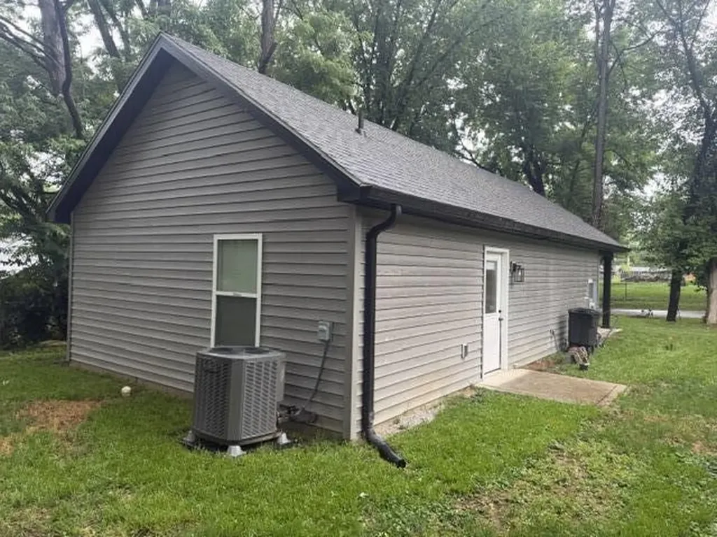 707 Edelen Avenue Bardstown KY 40004