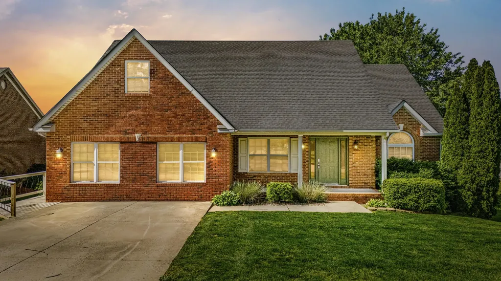 912 Hunter Trail Mt Sterling KY 40353
