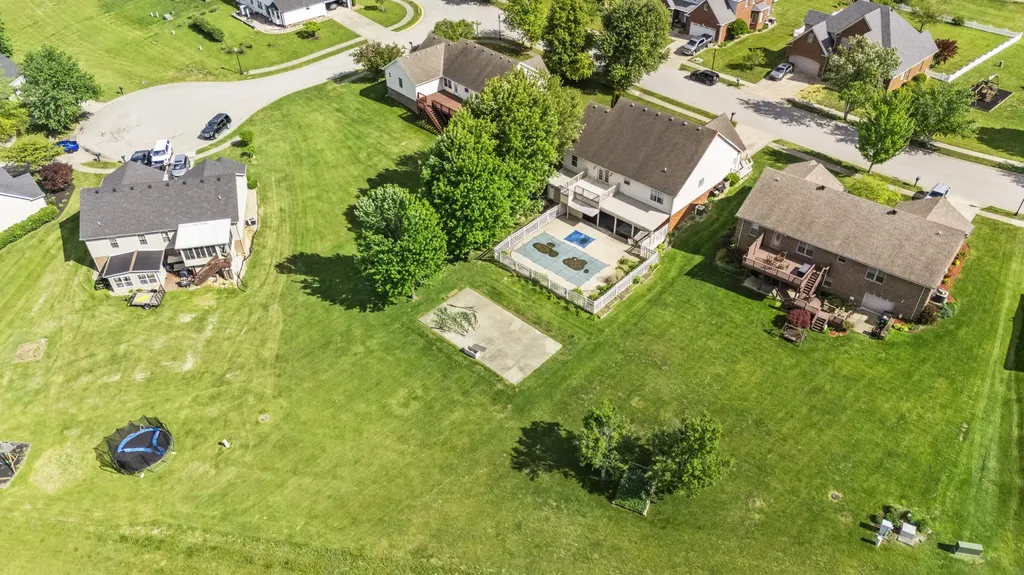 912 Hunter Trail Mt Sterling KY 40353