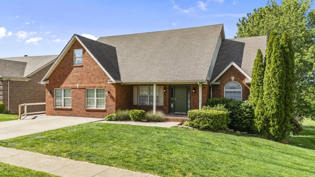 912 Hunter Trail Mt Sterling KY 40353