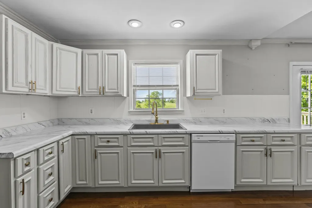 912 Hunter Trail Mt Sterling KY 40353
