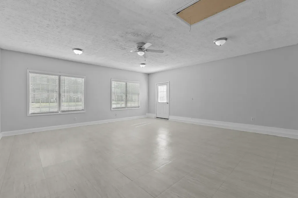 912 Hunter Trail Mt Sterling KY 40353