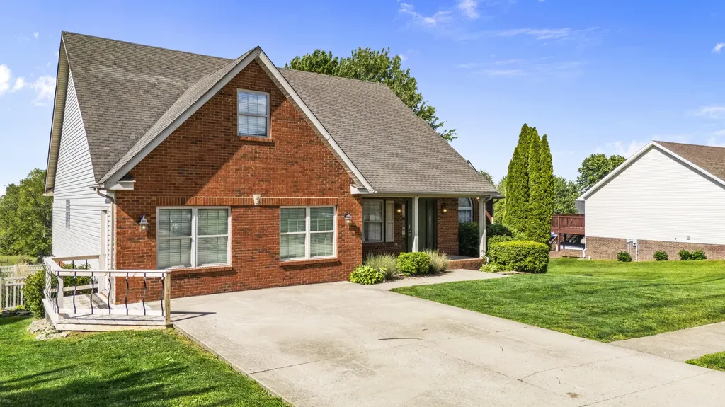 912 Hunter Trail Mt Sterling KY 40353