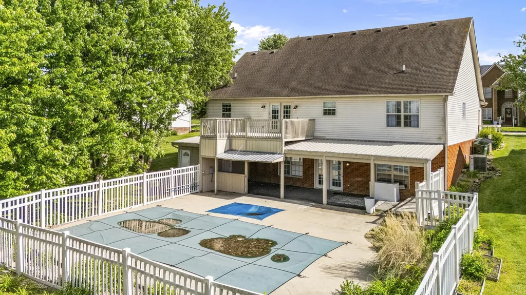 912 Hunter Trail Mt Sterling KY 40353
