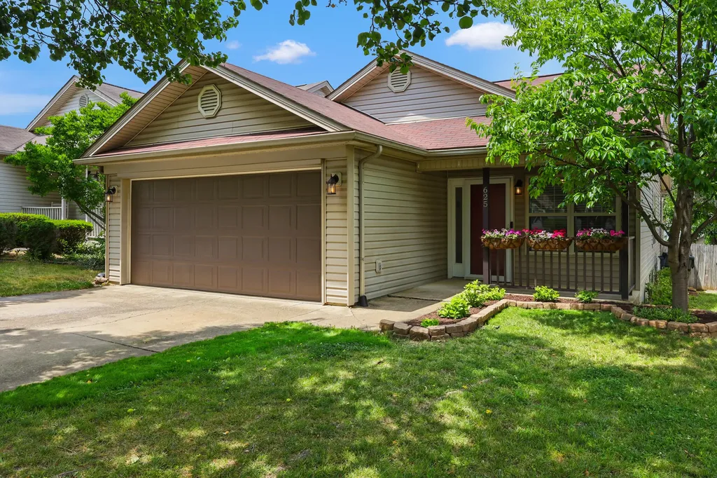 625 Hugging Bear Drive Lexington KY 40509