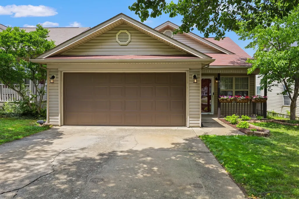 625 Hugging Bear Drive Lexington KY 40509