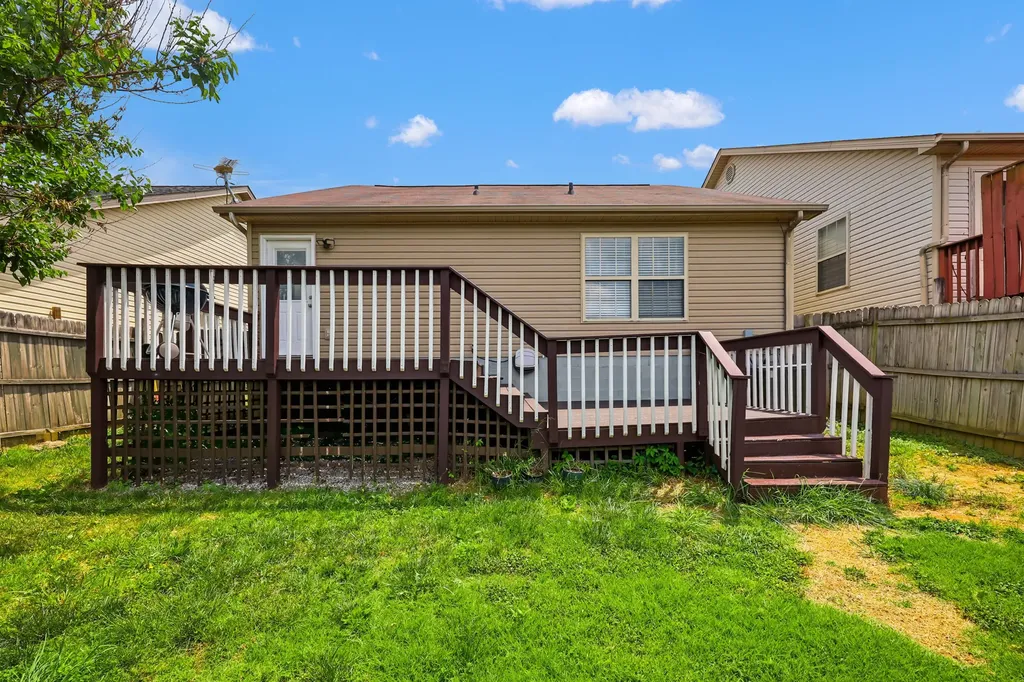 625 Hugging Bear Drive Lexington KY 40509