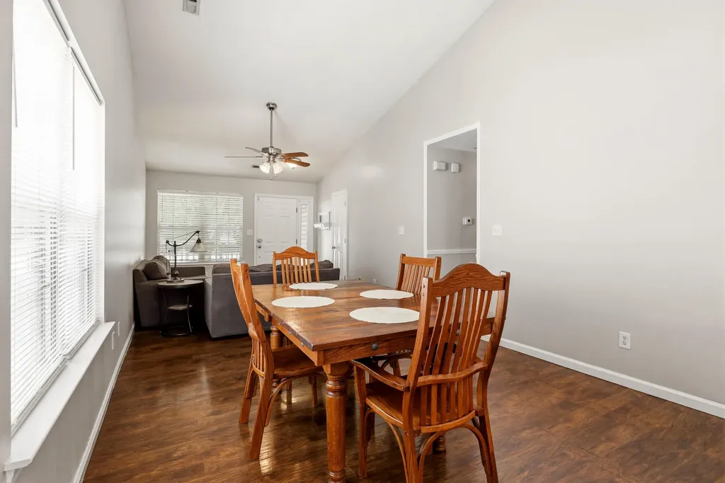 625 Hugging Bear Drive Lexington KY 40509